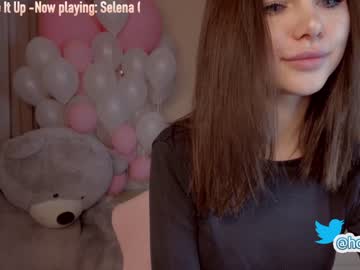 webcam girl hollyextra today image #1288367