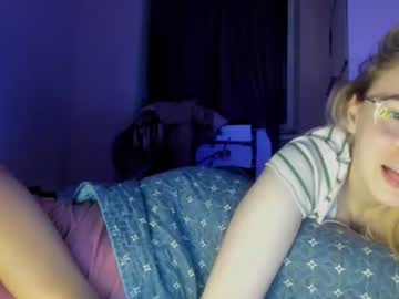 webcam girl twix_llll today image #484190