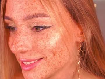 webcam girl artease today image #3376419