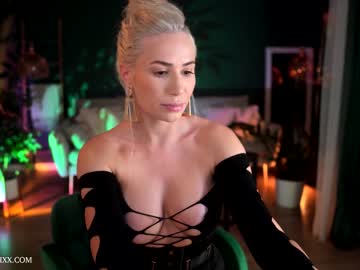 webcam girl provocatrixx today image #2905043