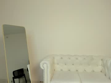 webcam girl oliviabr0wn today image #3135948