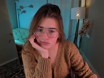 webcam girl zlata_luna today image #381857