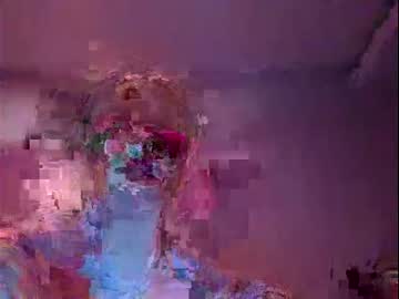 webcam girl kelleela today image #3485365