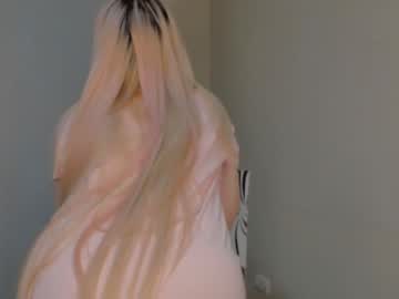 webcam girl shy_blondiee today image #3670029