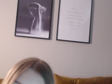 webcam girl hotemili today image #2707366