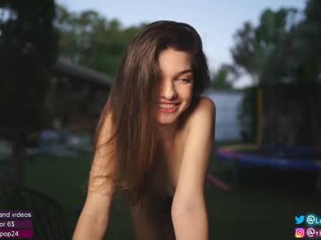webcam girl loollypop24 today image #1432042