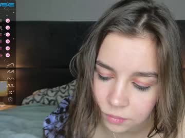 webcam girl monika_youthfull today image #3535087