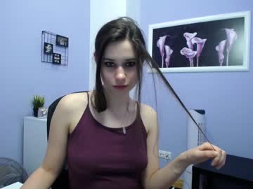 webcam girl camille_iam today image #3460686