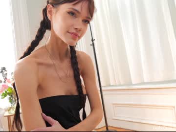 webcam girl _june today image #2603441
