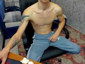webcam man joni_joni18 today image #1012166