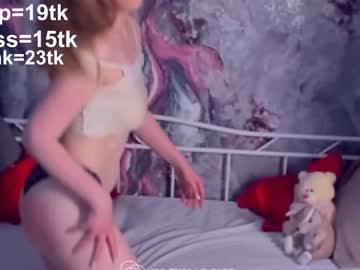 webcam girl thisiskelly today image #2132120
