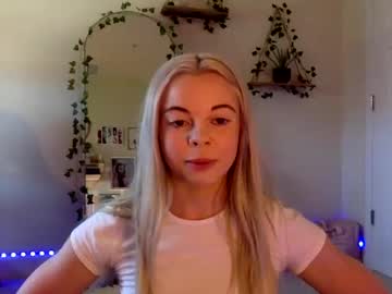 webcam girl tiffbabyyyyy today image #4021295