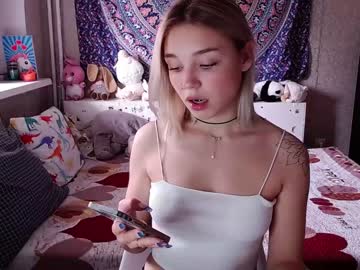 webcam girl babyfromtheforest today image #2067027