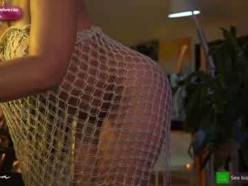 webcam girl arletnoa today image #3048671