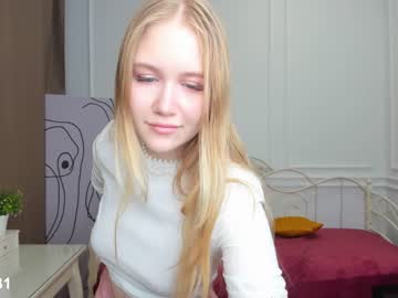 webcam girl kittenbella today image #2740478