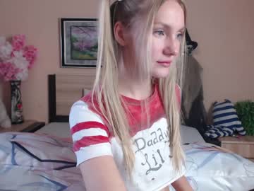 webcam girl cuuuteeeblonde today image #357687