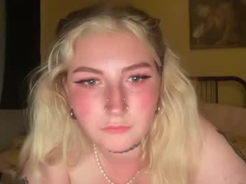 webcam girl lulababy23 today image #4030525