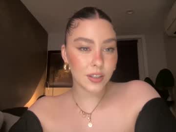 webcam girl novavangogh today image #3838927