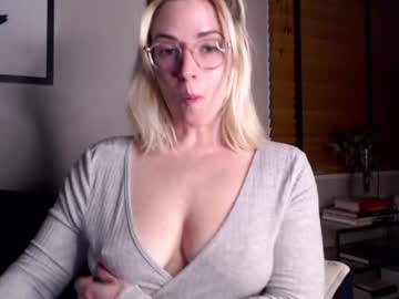 webcam girl sleepybabyxo today image #1247851