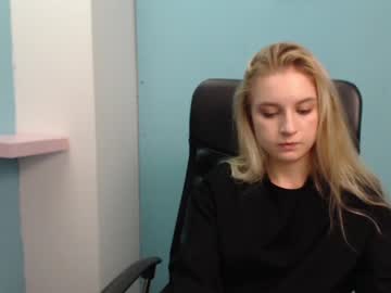 webcam girl _petite_sweet today image #201066