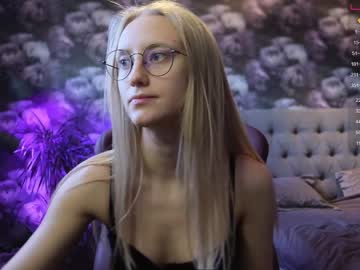 webcam girl angeellina today image #3797590