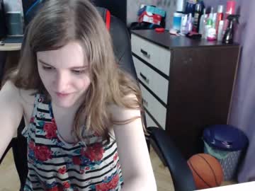 webcam girl tomato_tease today image #1835787