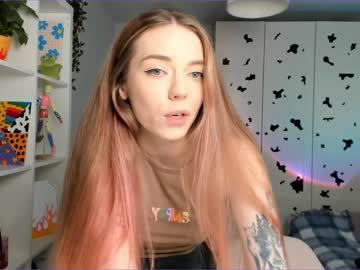 webcam girl thisisamelia today image #3539196