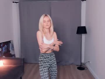 webcam girl lili_summer today image #3976379