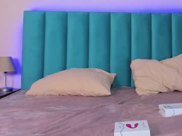 webcam girl kaylaa_fox today image #3687987