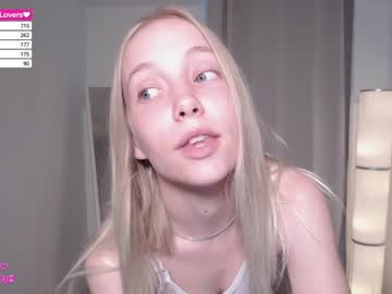 webcam girl appr0ved today image #2549238