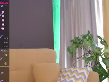 webcam girl small_blondee today image #1737957