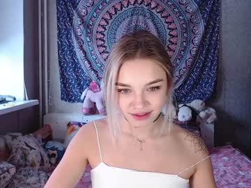 webcam girl babyfromtheforest today image #3694814