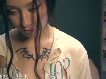 webcam girl ella_knockers today image #1142213