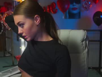 webcam girl lettymoa today image #1153136
