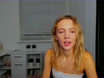 webcam girl xoanetta today image #437820