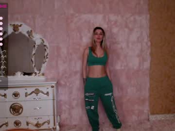 webcam girl welcome2pleasureland today image #3469358
