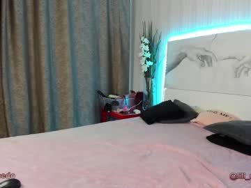 webcam girl lili_and_niki today image #2752673