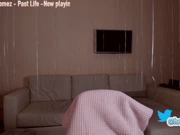 webcam girl hollyextra today image #1129622