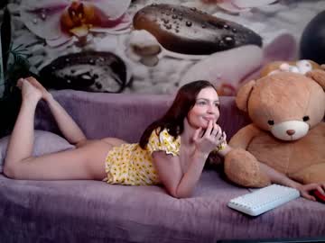 webcam girl jennycutey today image #1276770