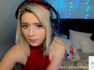 webcam girl kimilee22 today image #727040