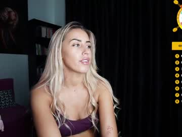 webcam girl laurabae_ today image #380338