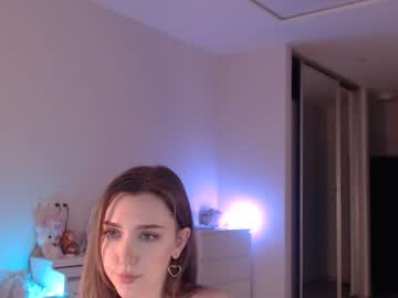 webcam girl uwuxo today image #704712