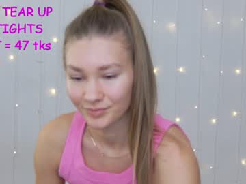 webcam girl teonasafina__ today image #3440707