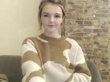 webcam girl lucydelovely today image #3563935