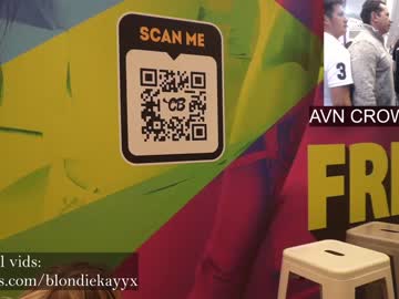 webcam girl blondiekayy today image #3456832
