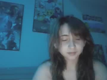 webcam girl petitebrokecollegechick today image #3957313