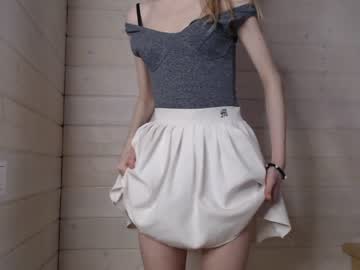 webcam girl princess__aurora today image #3691276