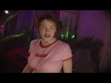 webcam girl lucieoude_ today image #3742769