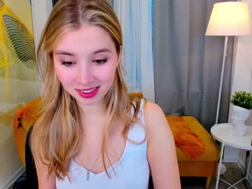 webcam girl milablush today image #3116234