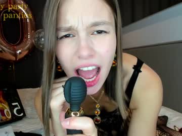 webcam girl bush_mia today image #2221762
